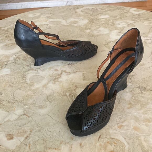 Gentle Souls Leather Peep Toe Wedge Sandals - Picture 1 of 16